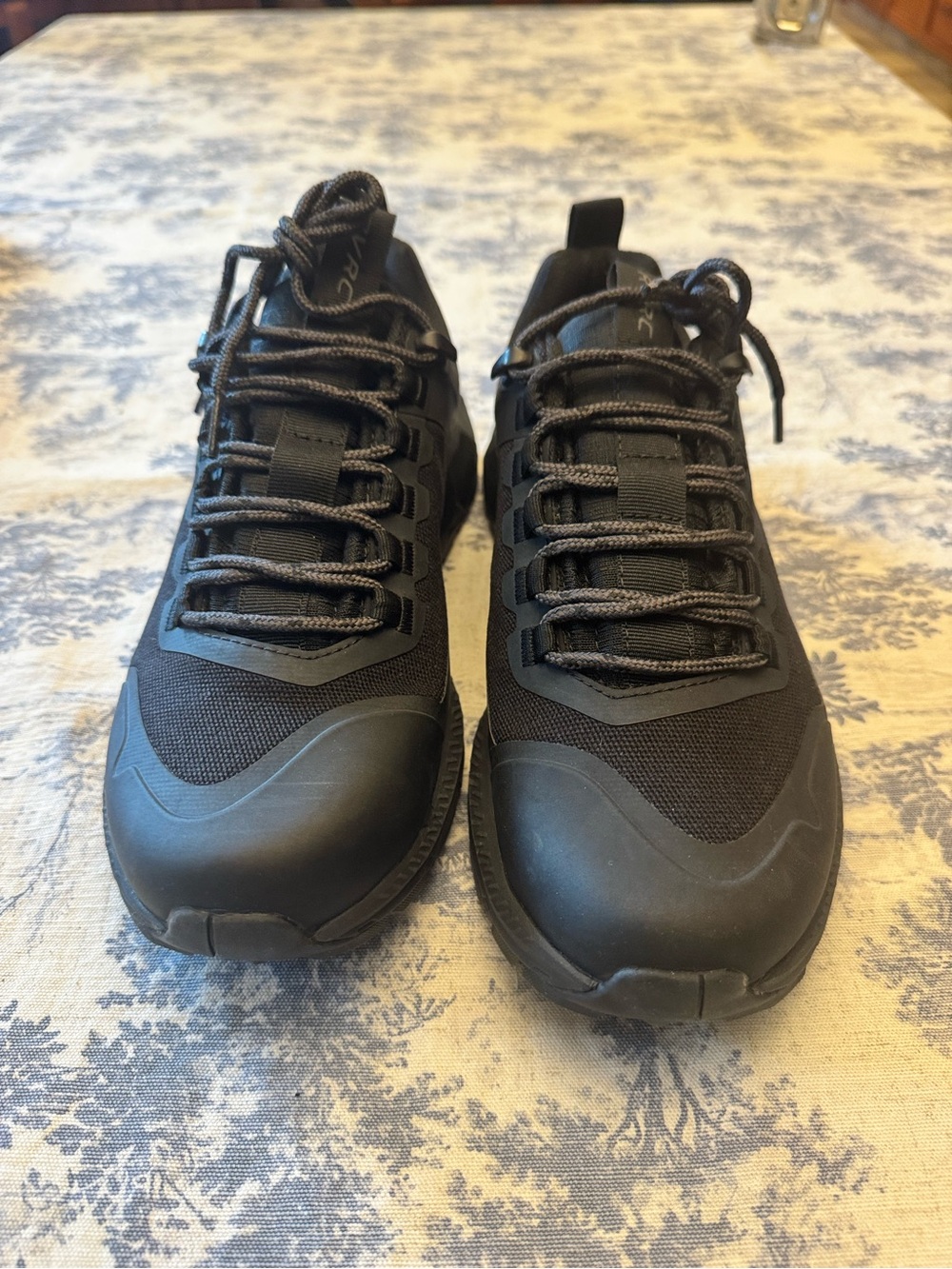 Rvrc sneakers